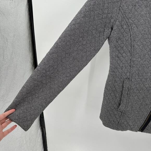 Cabi Herringbone Cotton Quilted Moto Jacket‎ Women's Size Medium FLAWED - Picture 11 of 16